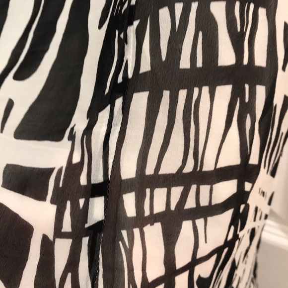 🌸NEW🌸 Bob Mackie Vintage Zebra Silk Top - Picture 14 of 15